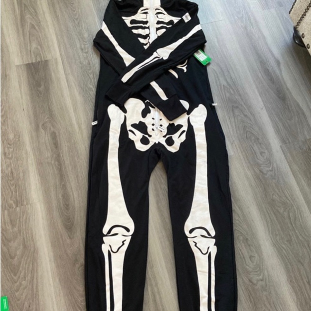 Tipsy elves skeleton costume